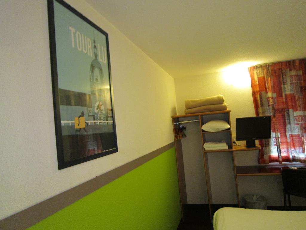 Quick Palace Nantes La Beaujoire Exterior photo A room at the hotel