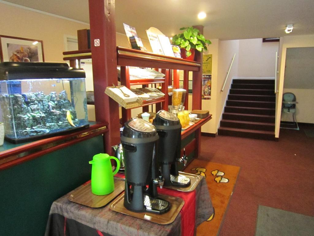 Quick Palace Nantes La Beaujoire Exterior photo A typical Japanese ryokan